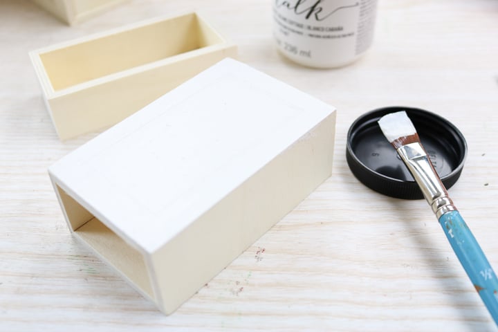 painting a wood box