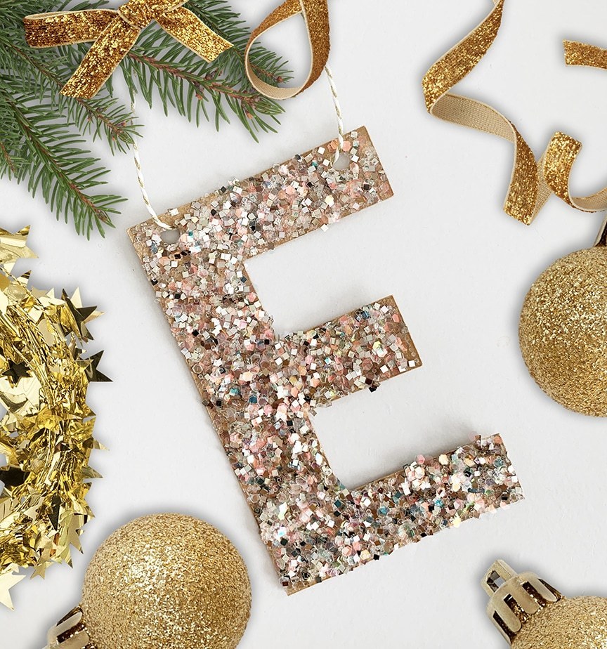 pottery-barn-glitter-christmas-ornament-DIY