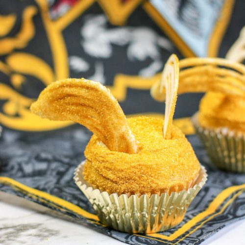 snitch cupcakes