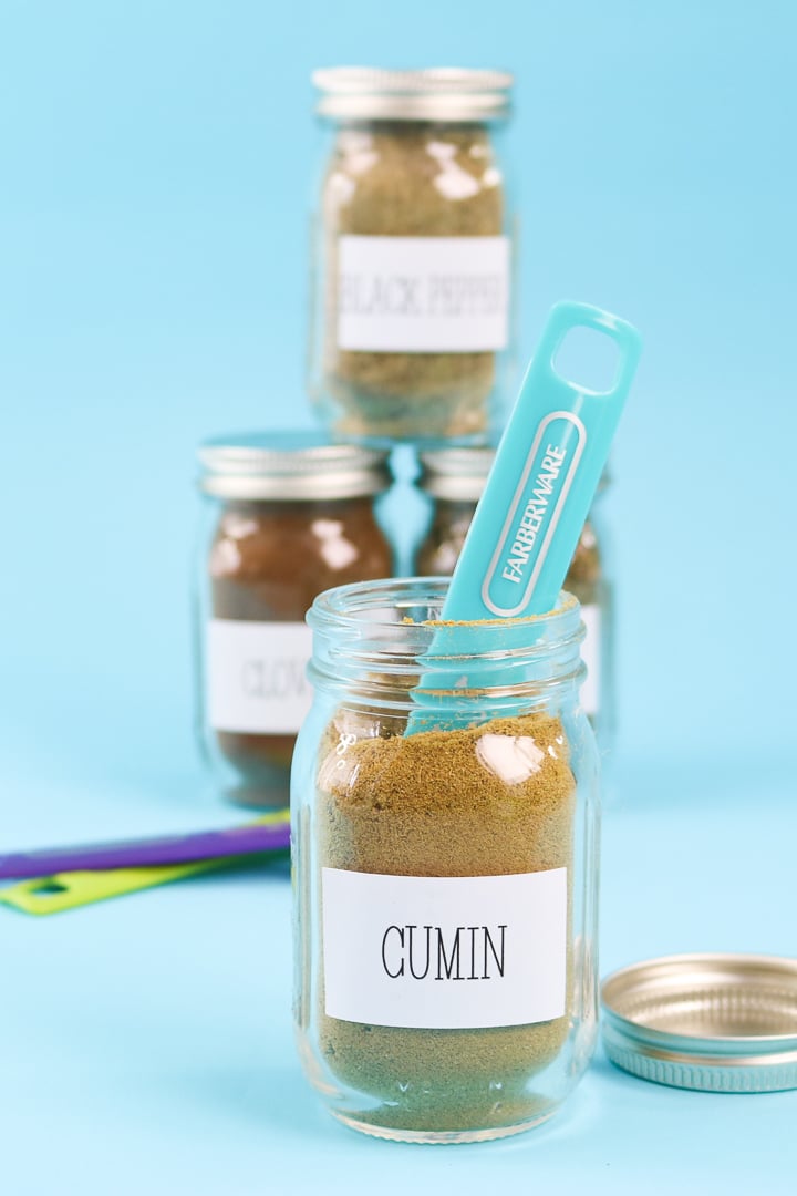 These printable spice jar labels are super easy to make with your Cricut machine