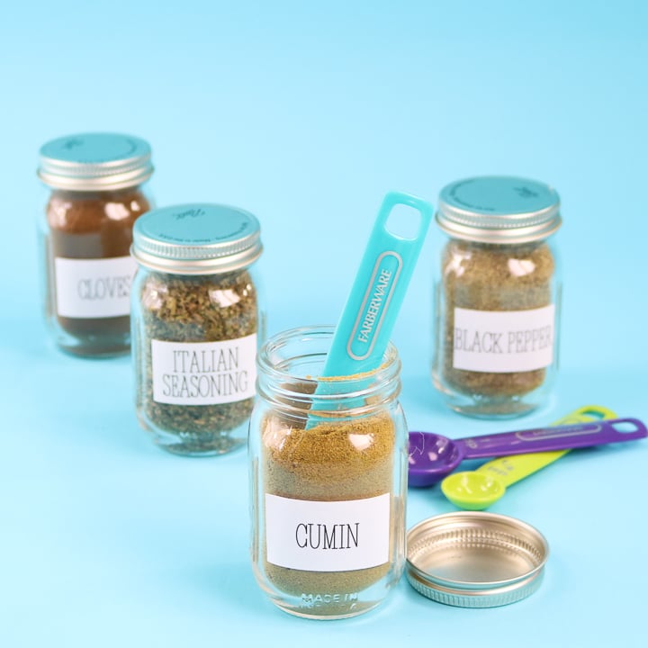 Cricut Spice Labels for a Cricut Machine