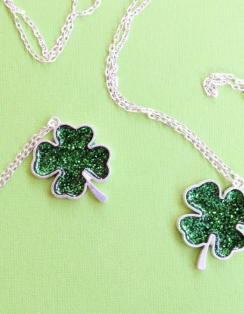 make a necklace for saint patricks day