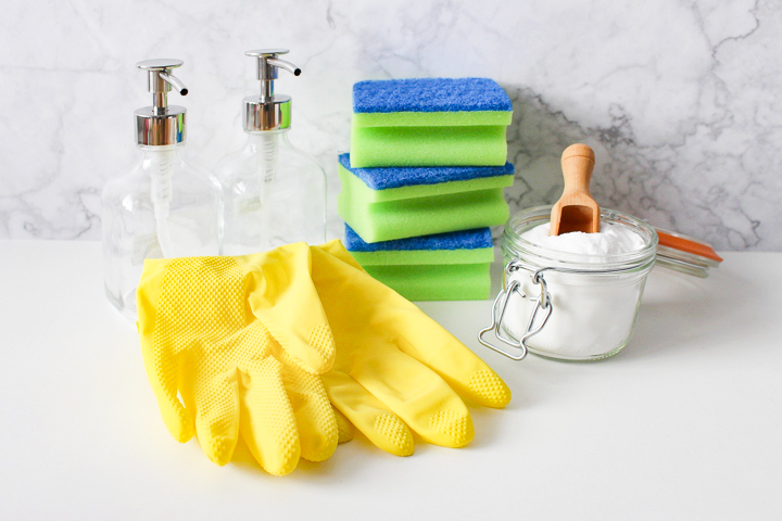 25 ways to clean naturally with corn starch