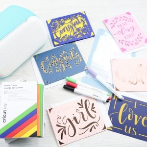 en utilisant le tapis de cartes cricut joy