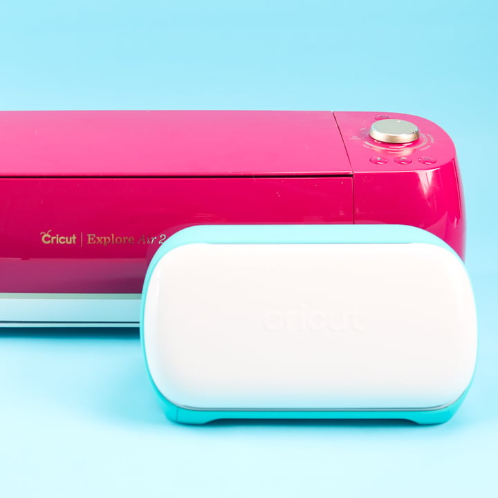 cricut joy next to cricut explore