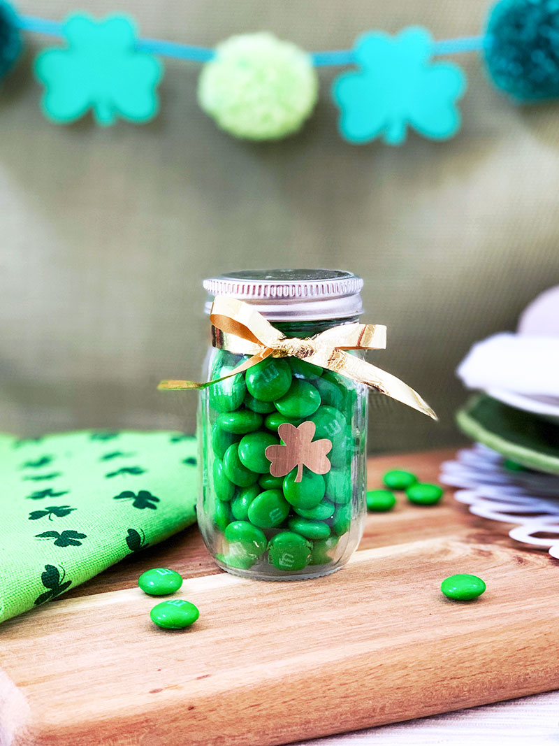 cricut mason jar for st. patrick's day