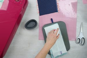 how to put interfacing on fabric