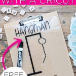 Vous pouvez créer un jeu du pendu en quelques minutes avec votre machine Cricut et ce fichier SVG gratuit. Ceci est également effaçable à sec, donc idéal pour jouer encore et encore! #cricut #cricutcreated #cricutmaker #hangman #familyfun #game #kids