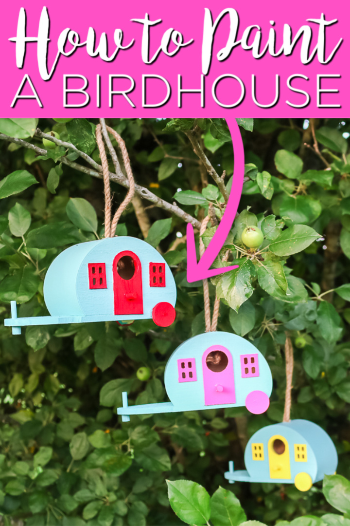 Learn how to paint a birdhouse camper for your home! These colorful birdhouses will make a big statement and have the birds coming back again and again! #birdhouse #outdoors #garden #patio #porch #birdlover