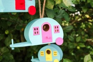 birdhouse shaped like a retro camper