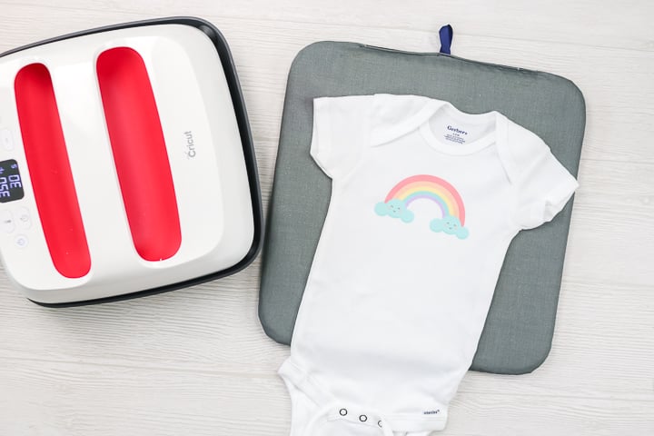 rainbow onesie with Cricut EasyPress