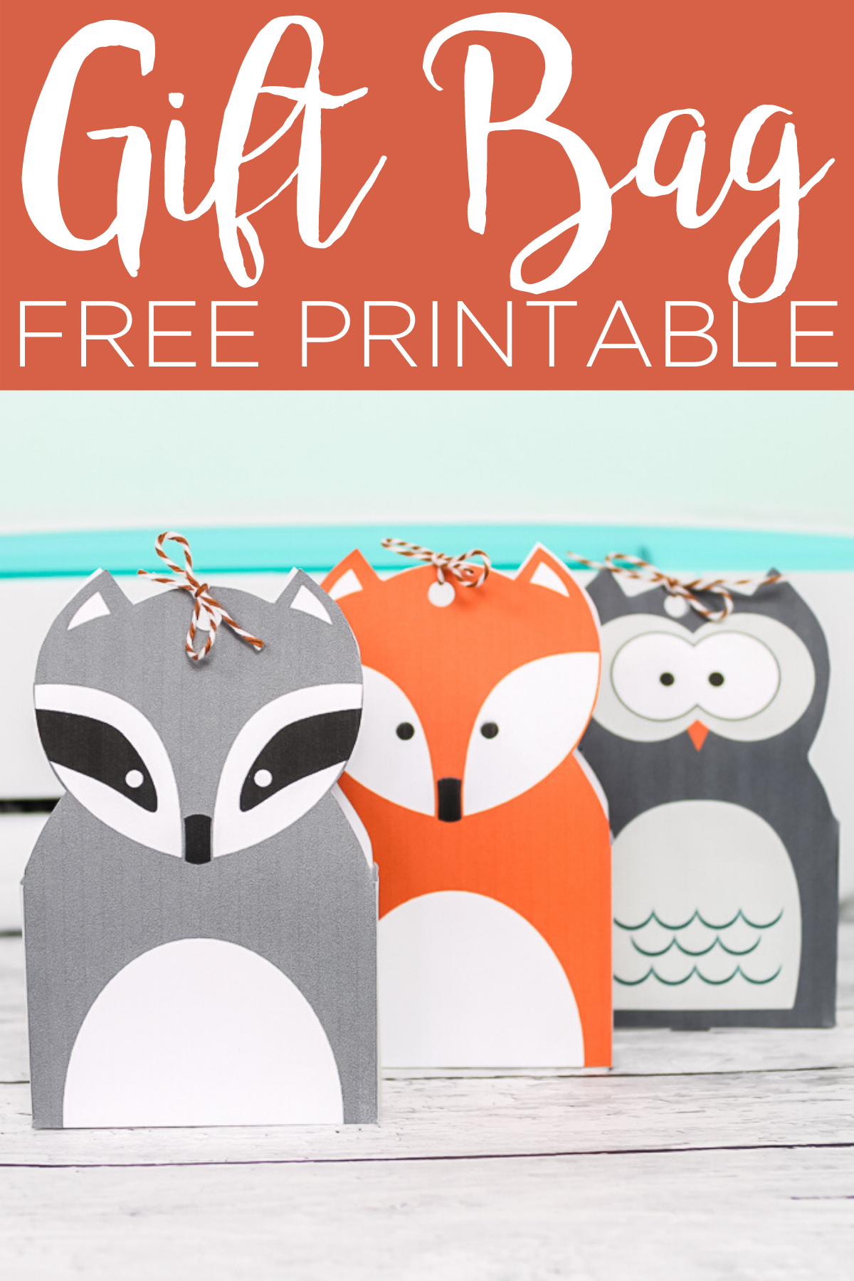 These printable gift bags are perfect for baby showers, parties, and so much more! Print these woodland animals then assemble them into little favor or gift bags that everyone will love. #printable #freeprintable #giftbags #woodland #woodlandanimals #owl #raccoon #fox