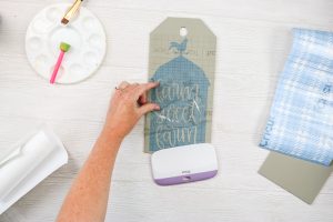 applying stencil vinyl using transfer tape