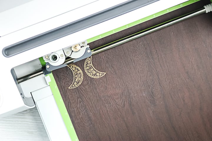 How to Use the Foil Quill on a Cricut Machine - Angie Holden The Country  Chic Cottage