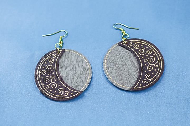 making earrings with your cricut