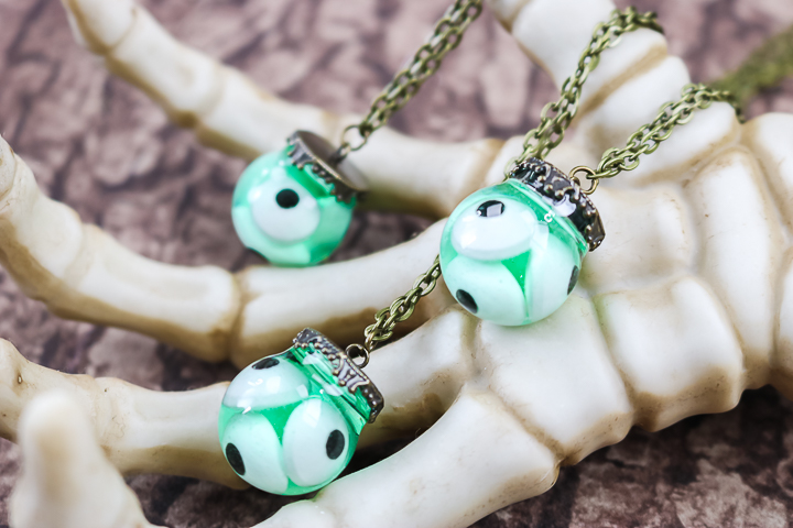 halloween eyeball necklace pendant