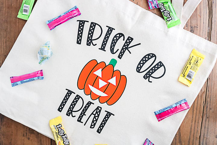 glow in the dark trick or treat bag