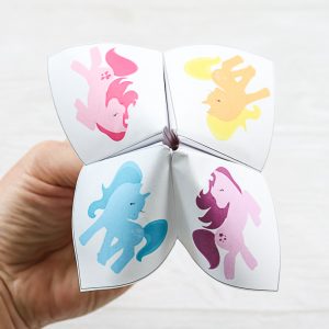 cootie catcher with unicorns