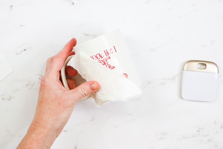 adding red vinyl that changes colors to a mug