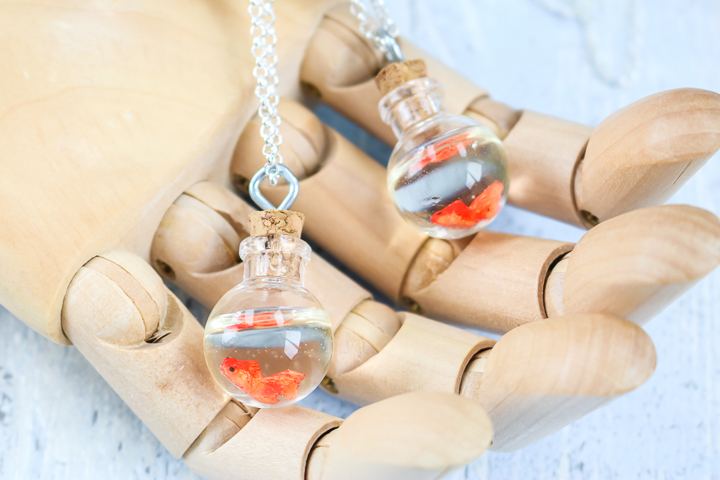 diy fishbowl necklace