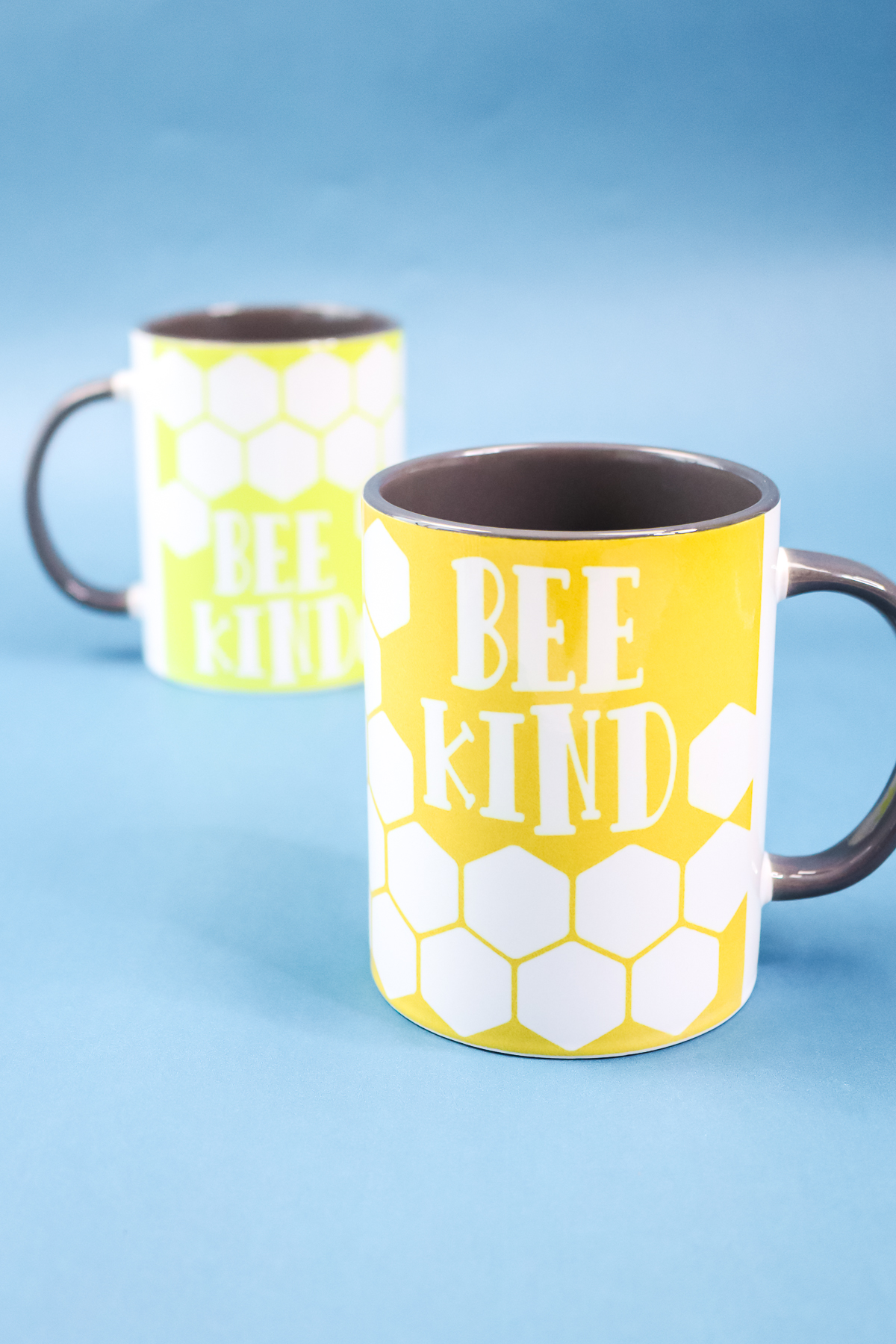 tasse de type abeille