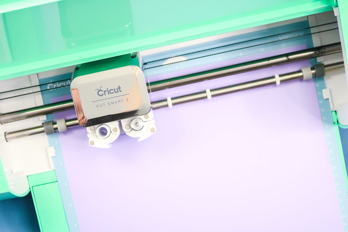 cricut explore air 2 fer à découper sur vinyle