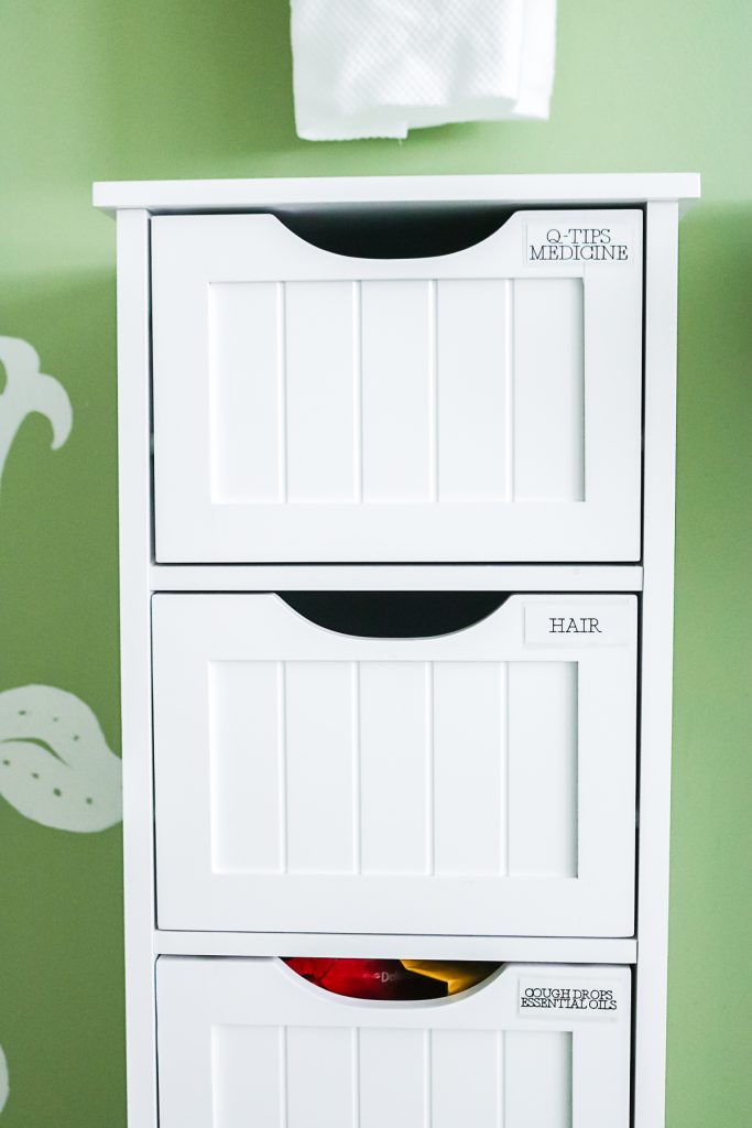 Cricut Waterproof Labels: 3 Ways to Make Them - Angie Holden The ...
