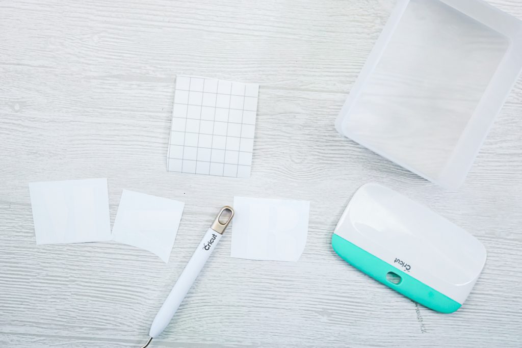 Cricut Waterproof Labels: 3 Ways to Make Them - Angie Holden The ...