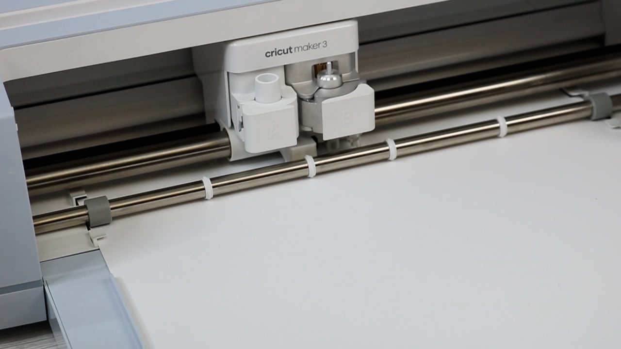 fer à repasser intelligent dans un cricut maker 3