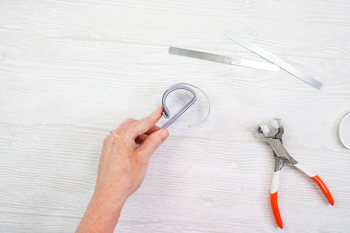 how to bend a cuff bracelet