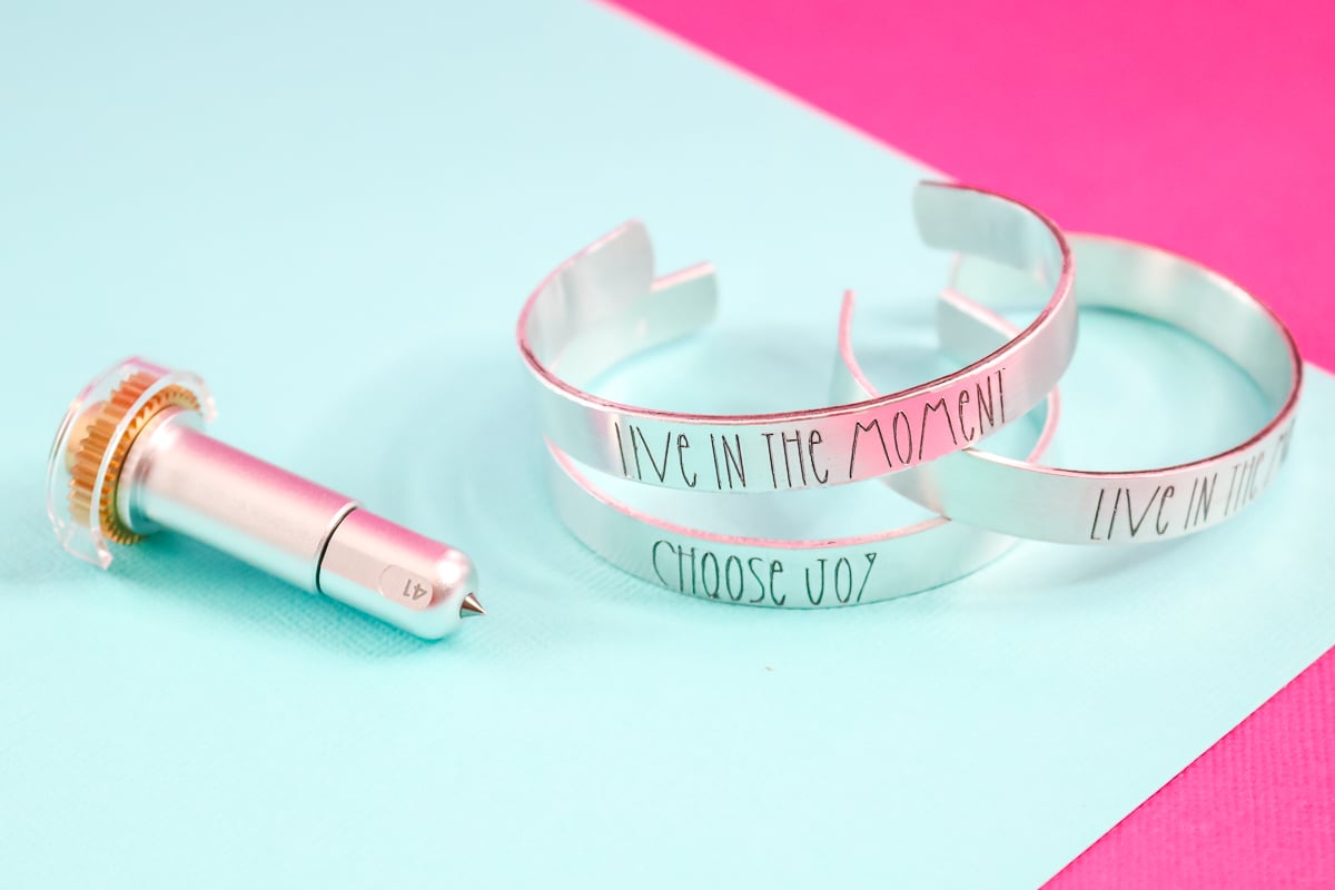 faire un bracelet en métal sur une machine cricut