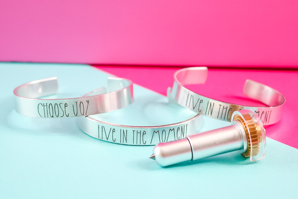 how to make a metal bracelet with a cricut