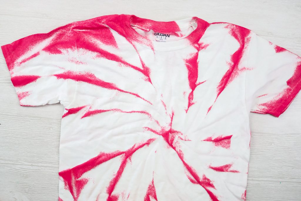 swirl tie dye with paint