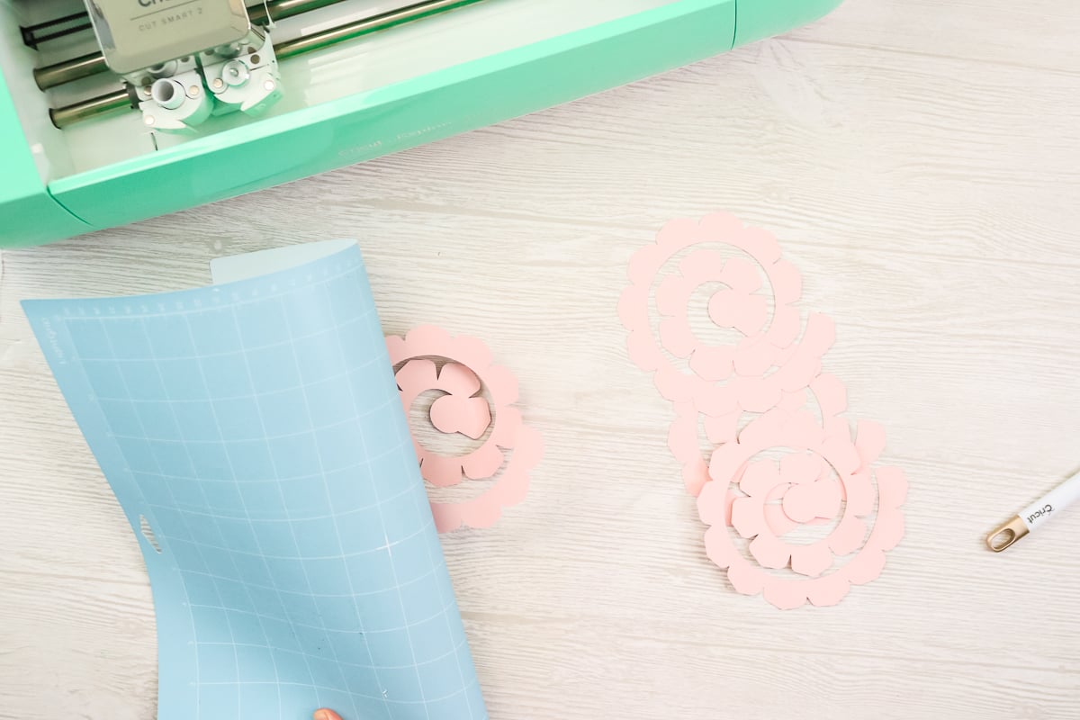 removing cut paper pieces from a cricut mat