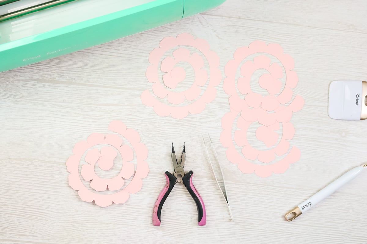 tools to make rolled paper flowers