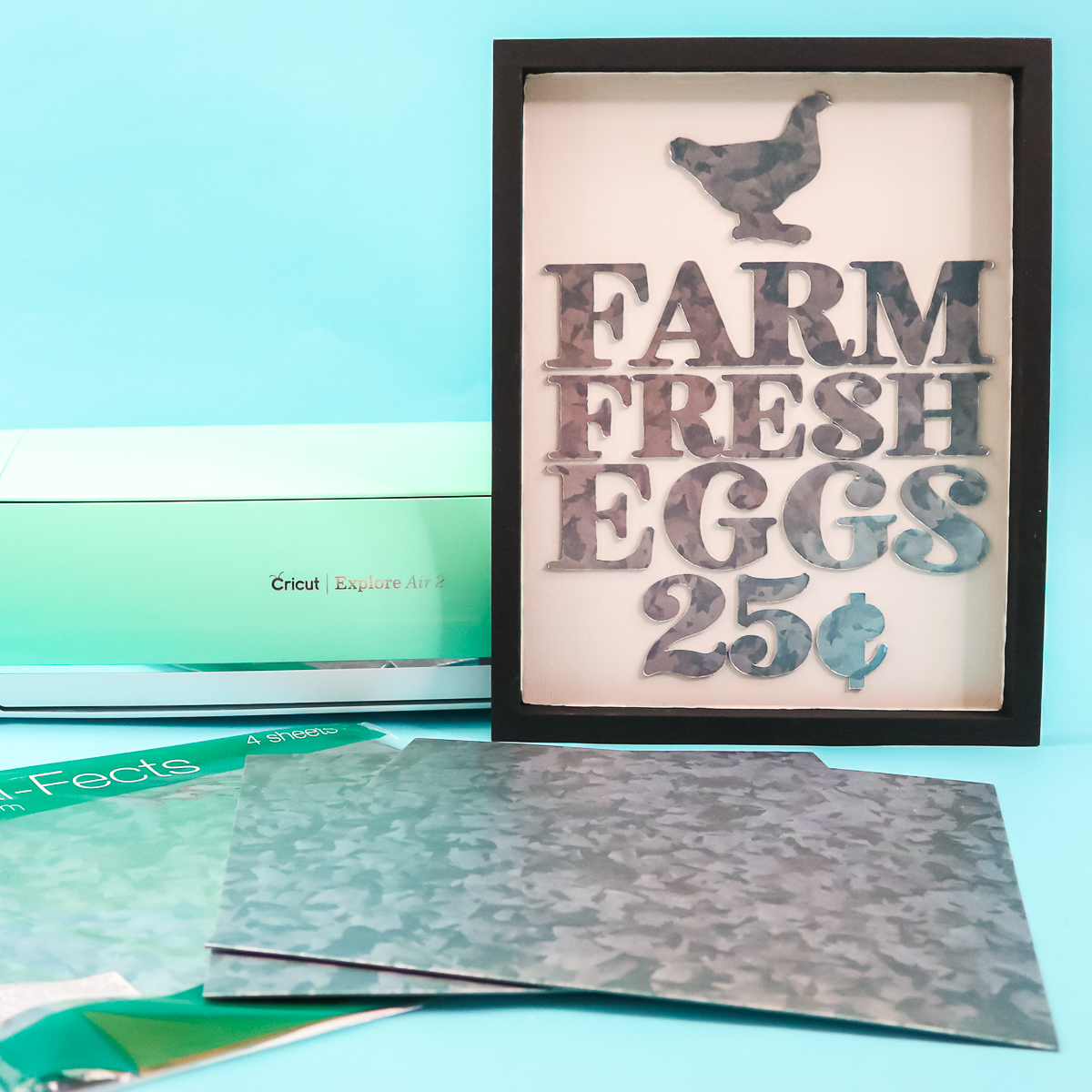 tôles cricut coupées en morceaux pour faire un signe