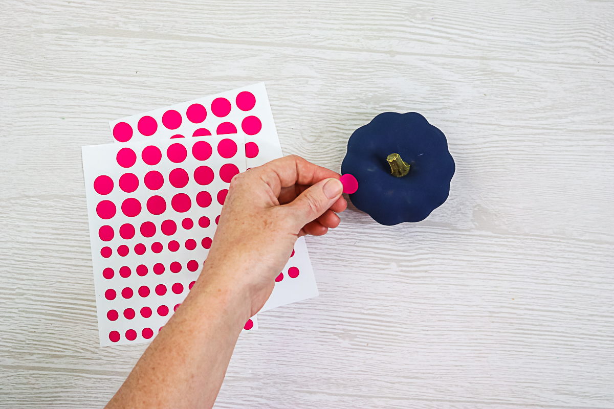 making a polka dot pumpkin