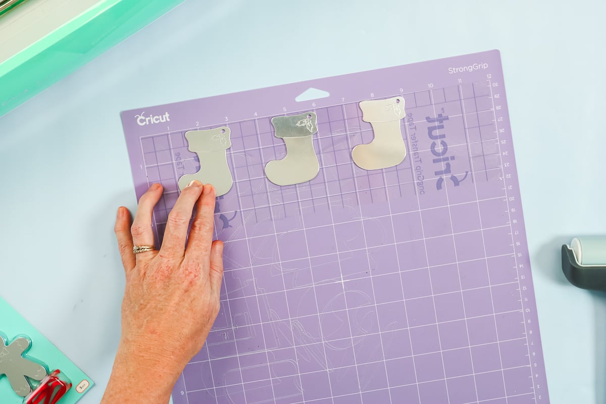 adding metal blanks to a cricut mat