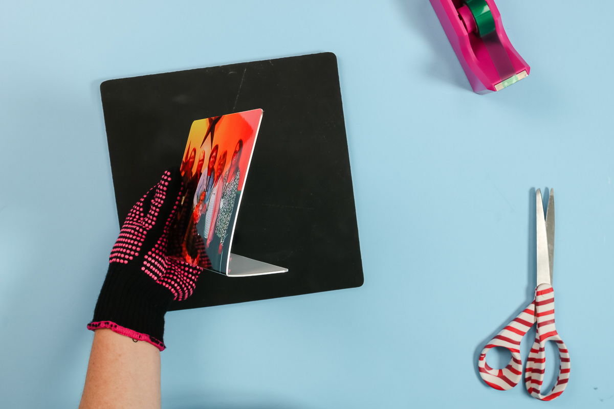 metal photo panel formed to stand up