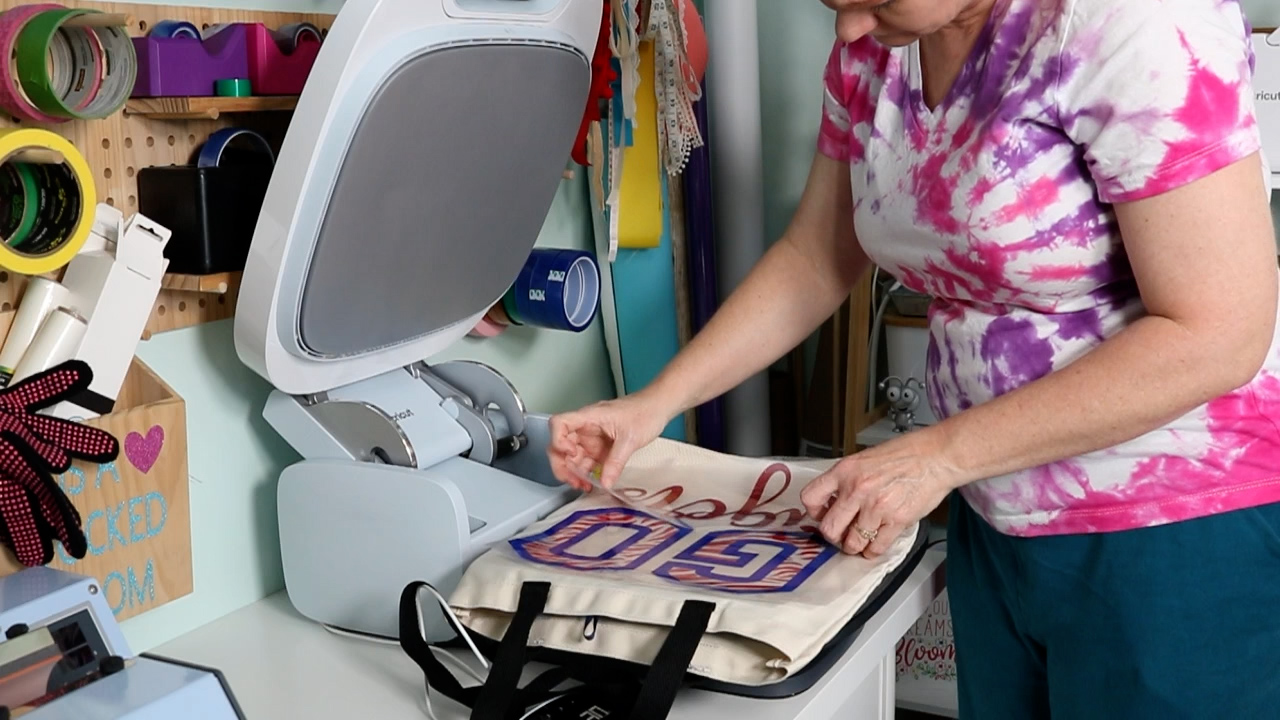 tote bag in cricut autopress