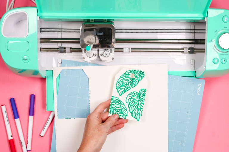 How to Use Cricut Watercolor Markers and Cards Angie Holden The