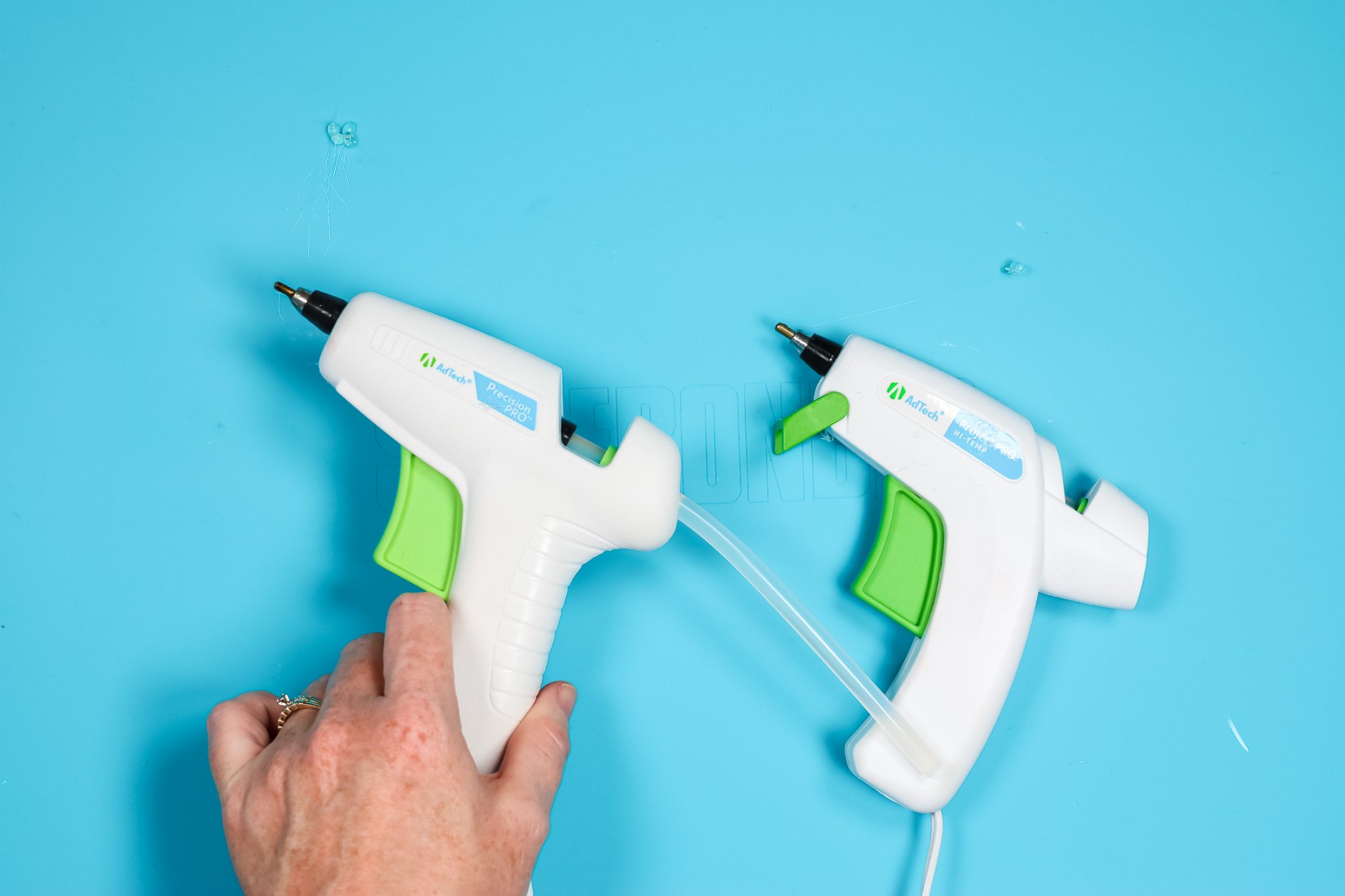 Select Hot Glue Gun Full Size Hi-Temp + glue sticks ADTECH