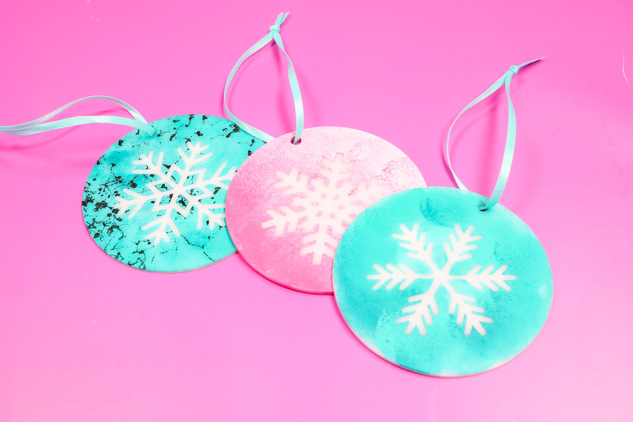 finished hot mess paint ornaments