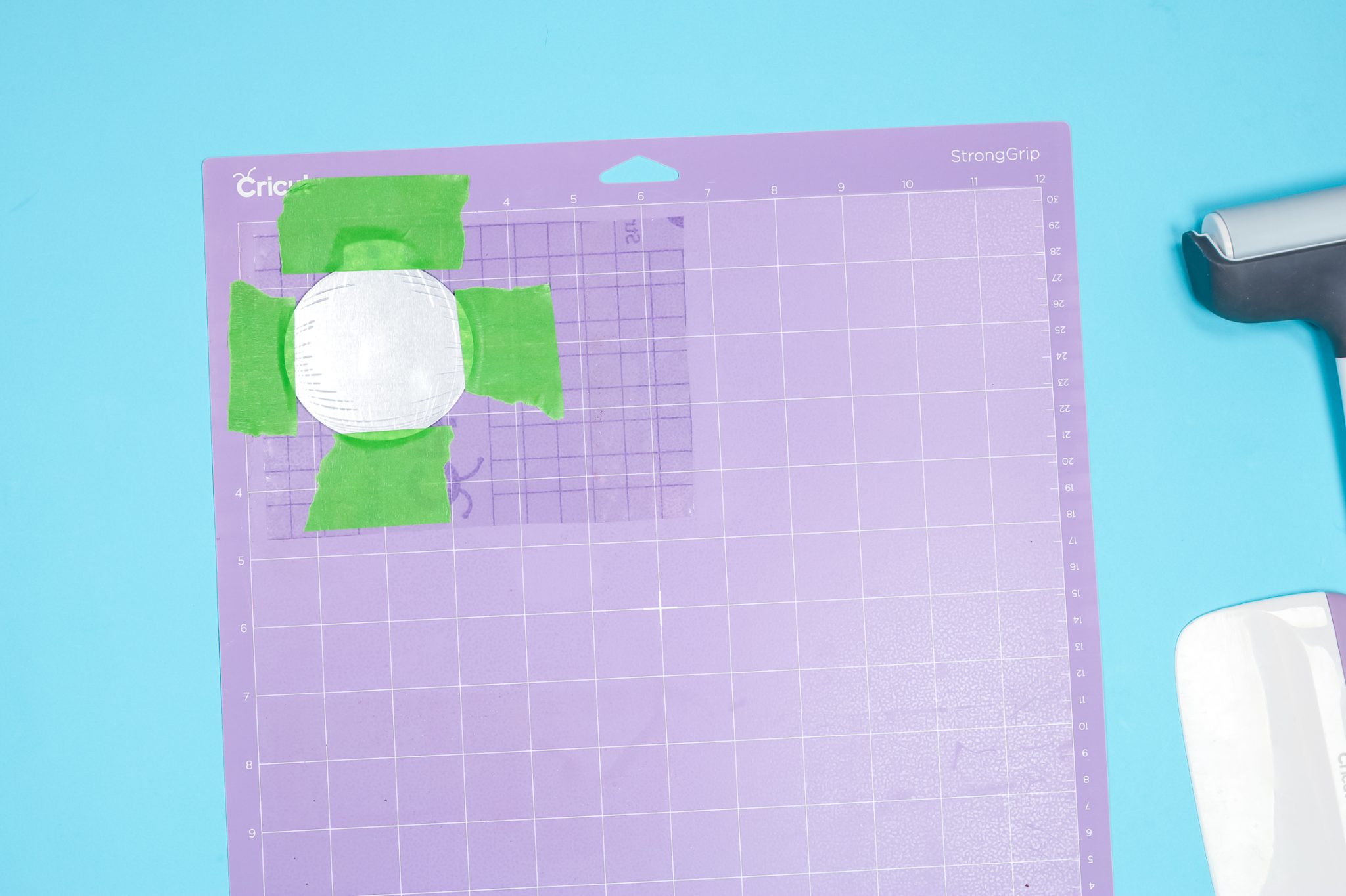 Locating your plank onto the cutting mat.