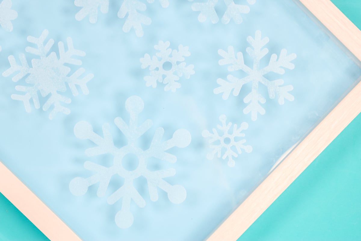 Beautiful Diy frosted design using cricut frosted window cling