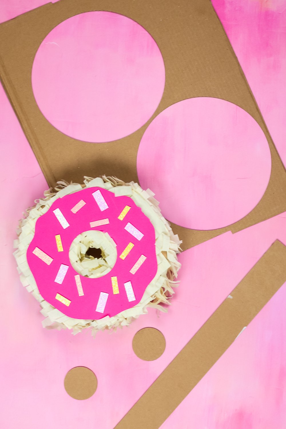 How to cut cardboard with your Cricut machine, donut piñata.