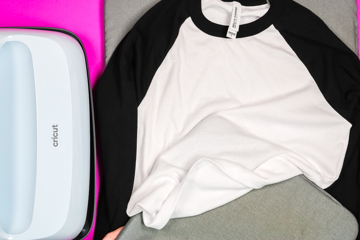 Add EasyPress Mat inside stretch t-shirt.