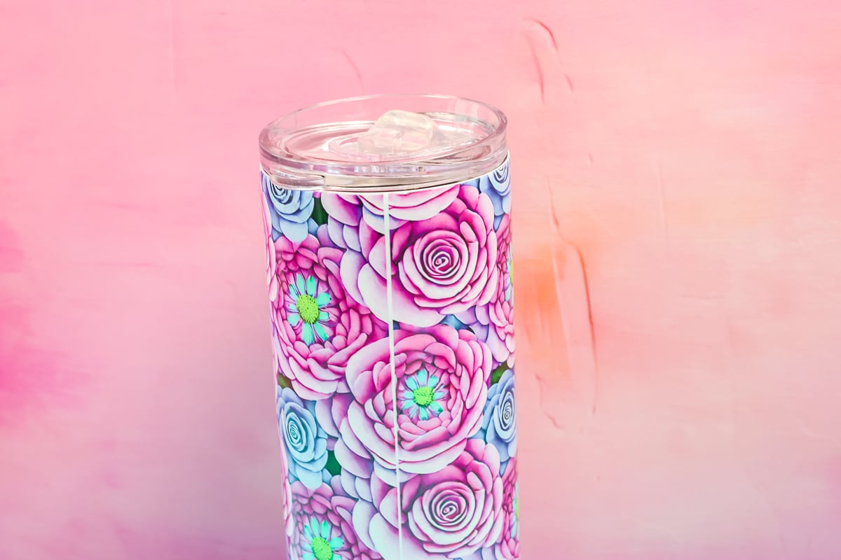 Sublimation tumbler with gap at top of seam.