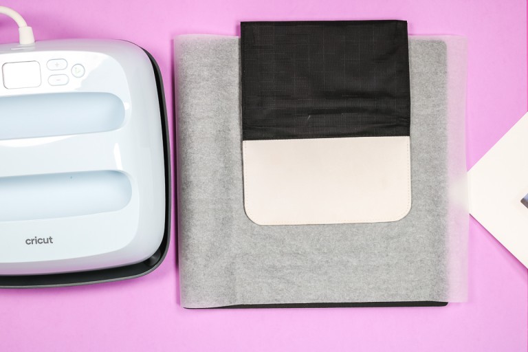 Sanwuta 10 Pieces Sublimation Wallets Blanks For Men Valentines Gifts Employee Appreciation Thank You Gifts Heat Transfer Sublimation Wallet Bulk For Father's Day Office Travel Supplies