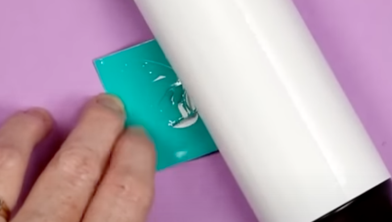 Regular grip lint roller peeling up vinyl